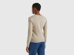 Beige V-neck sweater in pure Merino wool - Beige | Benetton