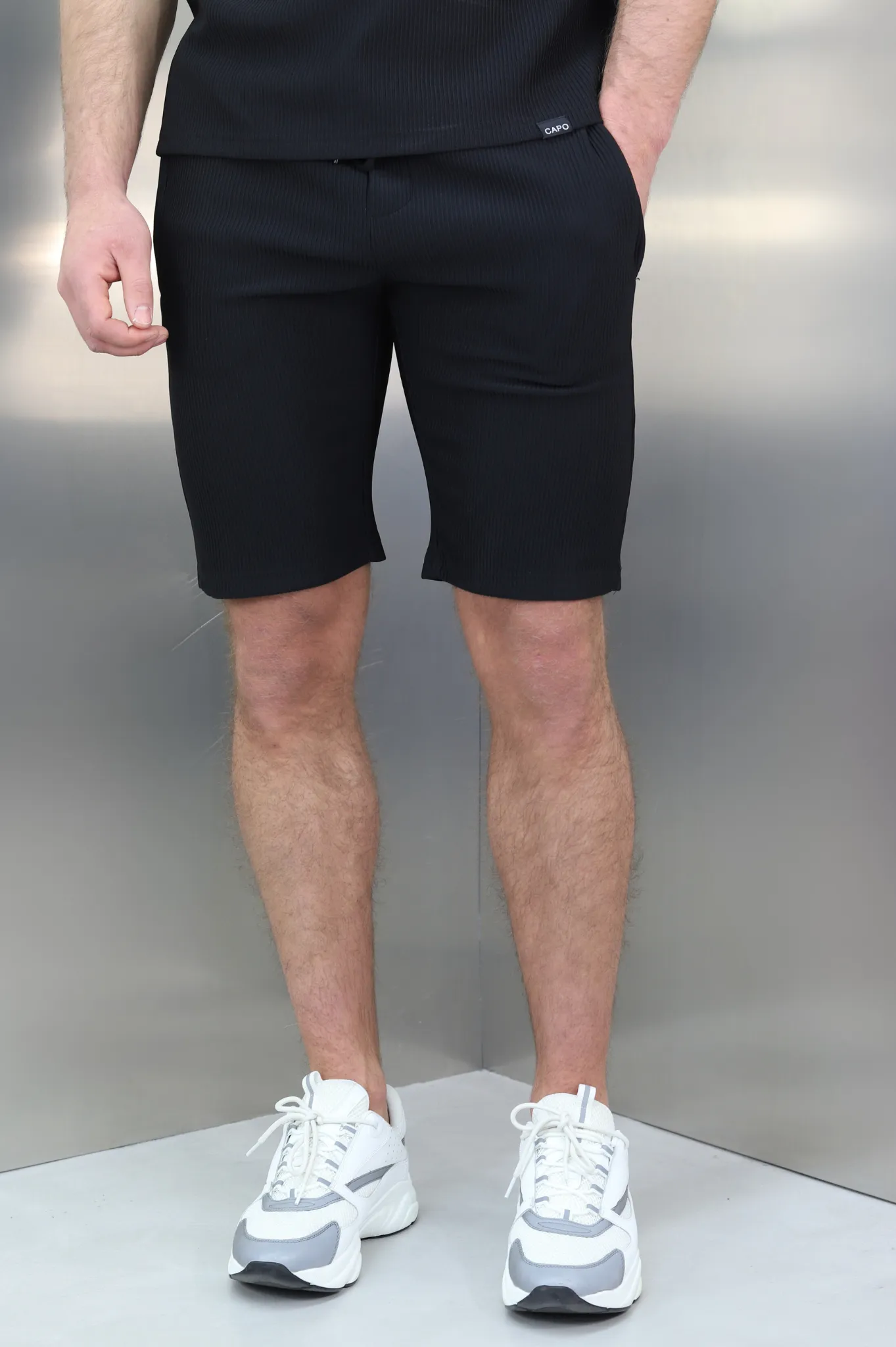 Capo PLEAT Short - Black