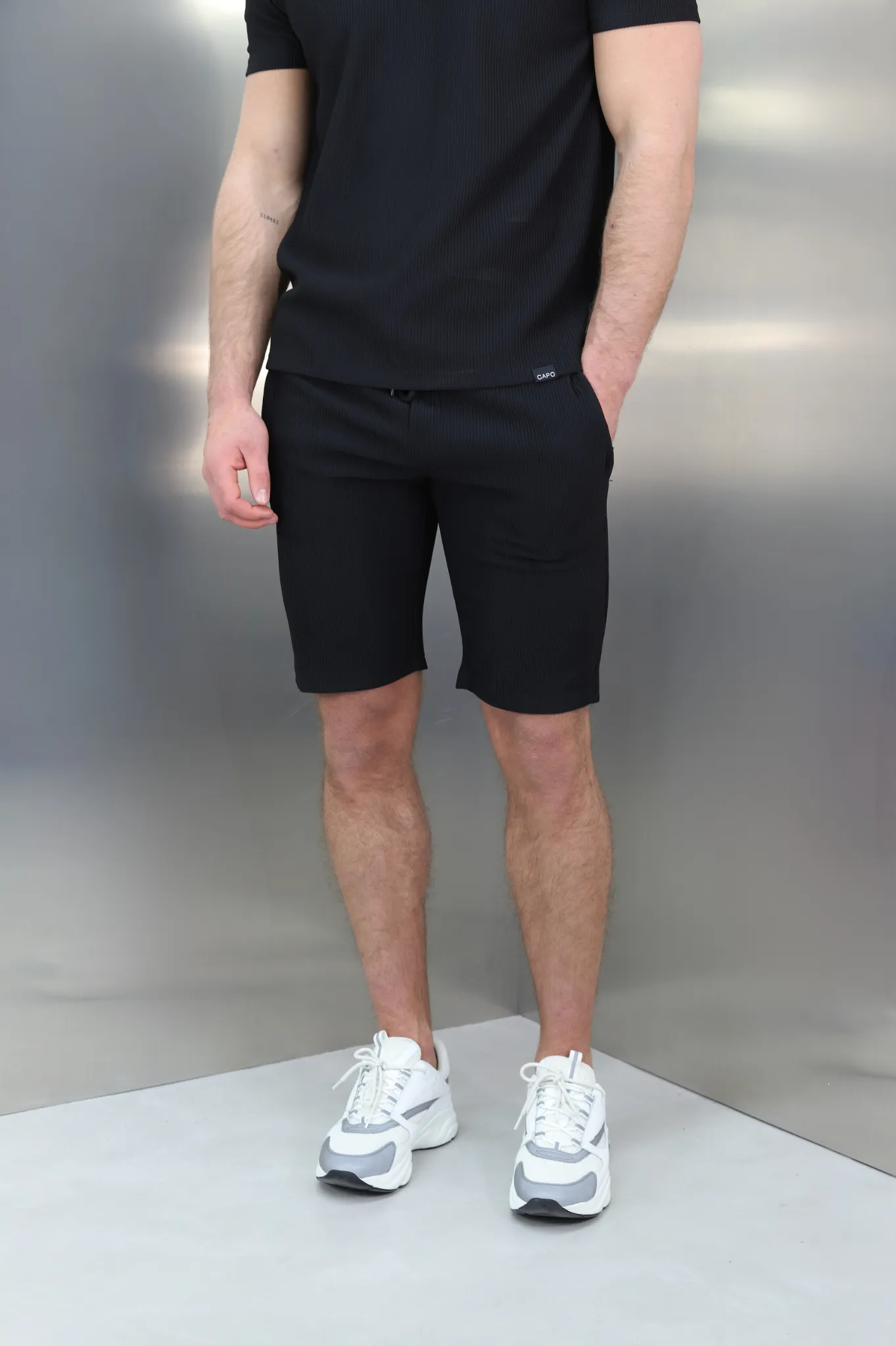 Capo PLEAT Short - Black