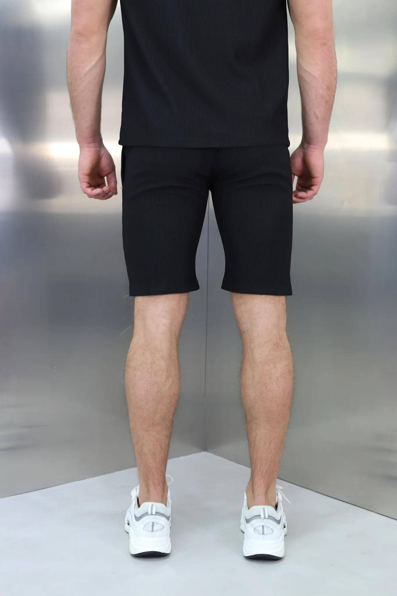 Capo PLEAT Short - Black