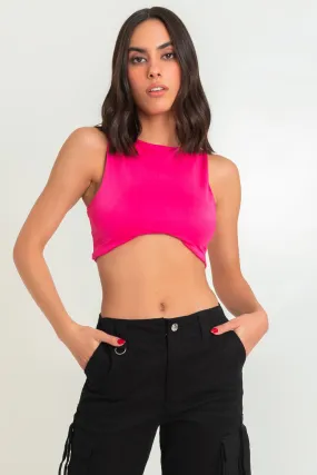 Crop top satinado sin mangas bajo curveado