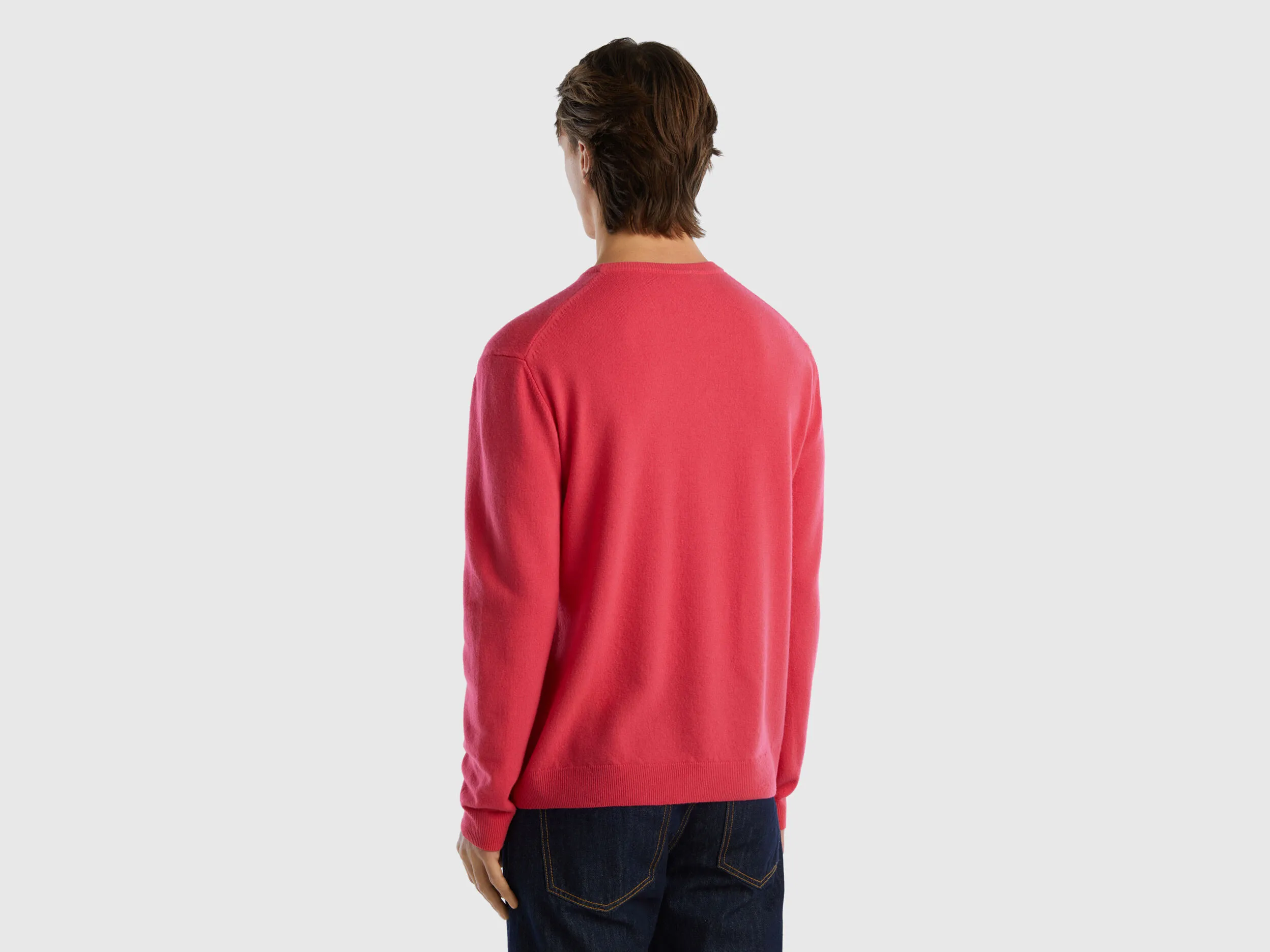 Fuchsia crew neck sweater in pure Merino wool - Fuchsia | Benetton