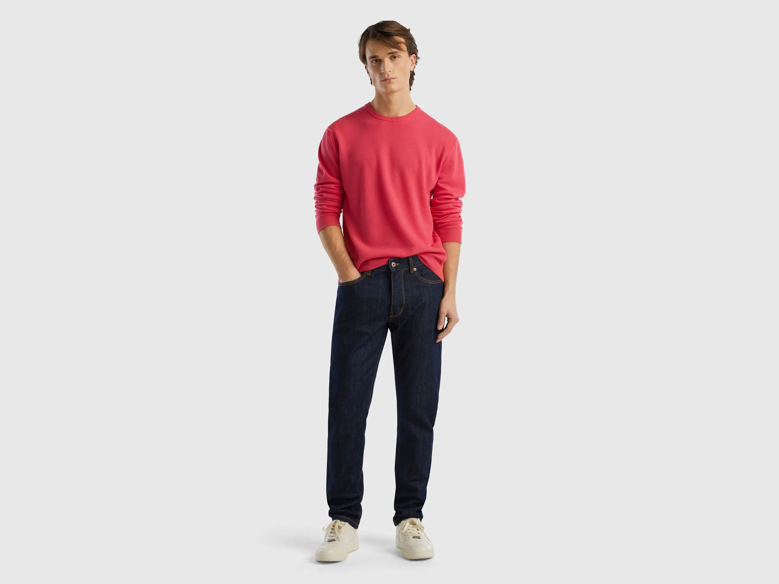 Fuchsia crew neck sweater in pure Merino wool - Fuchsia | Benetton