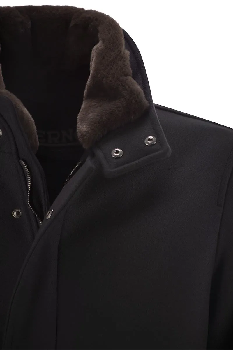 WOOL COAT WITH FUR IN THE COLLAR