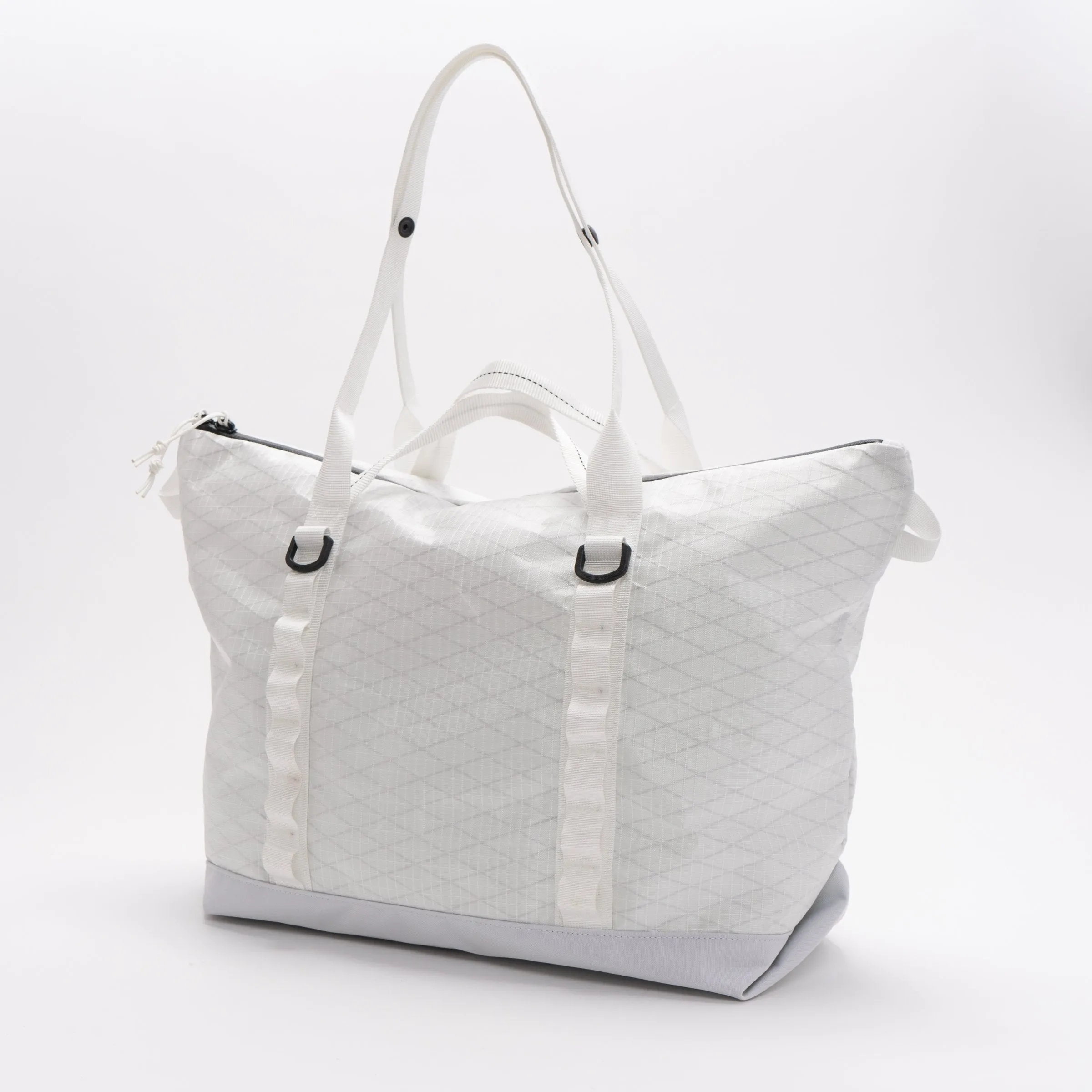 Zip tote